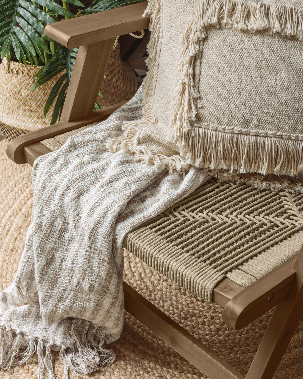 Japandi Sessel Geralda – Akazie, Beige – weitere Ansicht