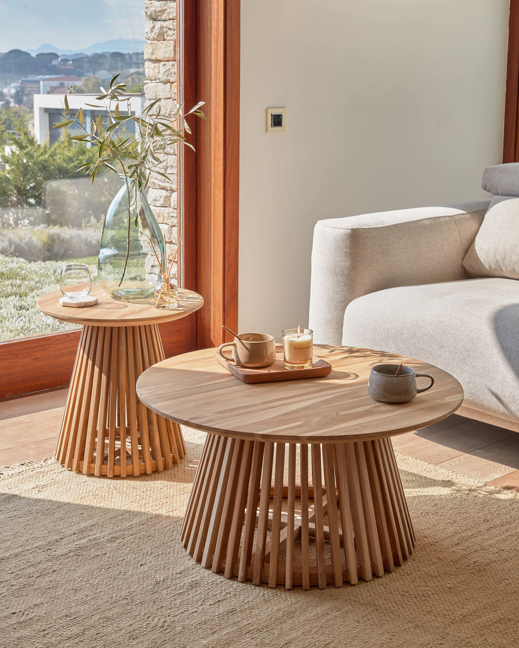 Japandi Beistelltisch Jeanette – Teakholz, Braun, Ø 50 cm – weitere Ansicht