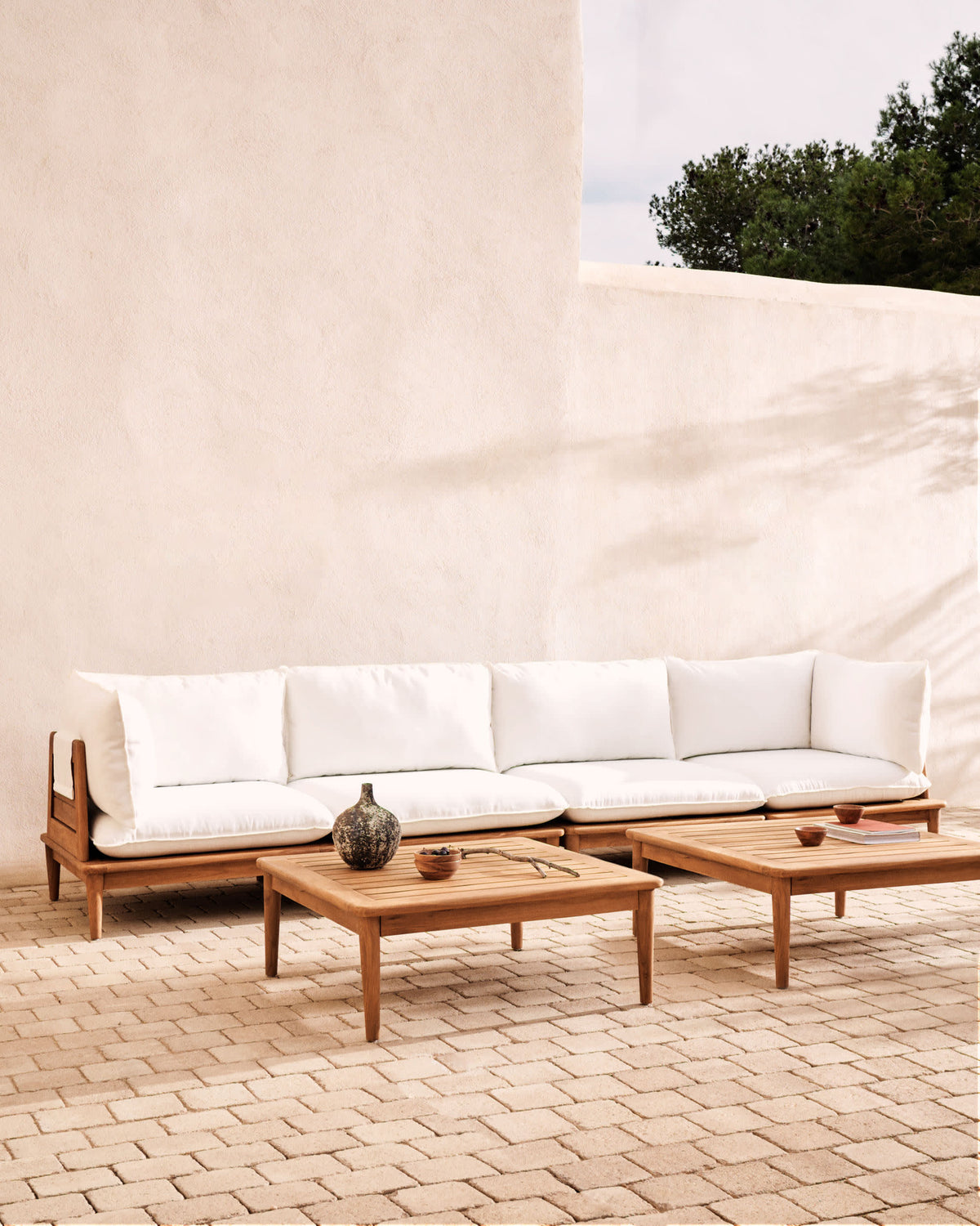 Japandi Lounge-Set Portitxol – 4 Sitze, 2 Tische, Weiß – weitere Ansicht