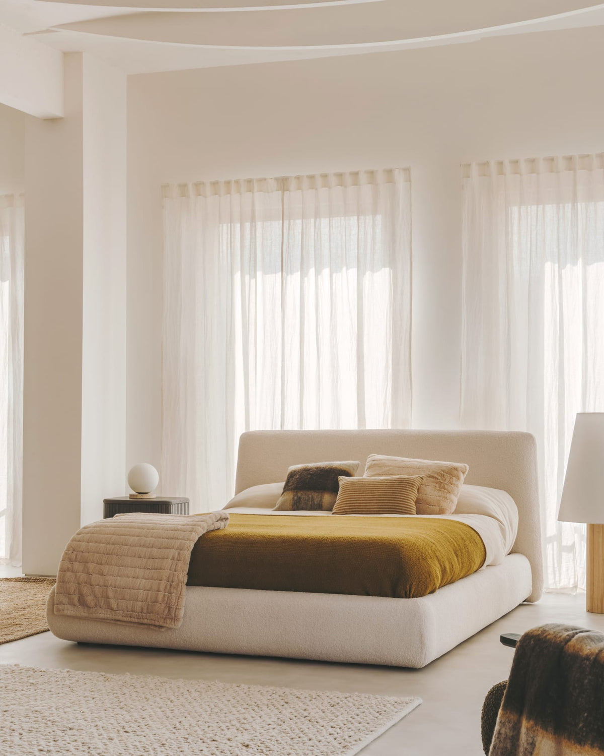 Japandi Bett Martina – Bouclé, Ecru, 180 × 200 cm – weitere Ansicht