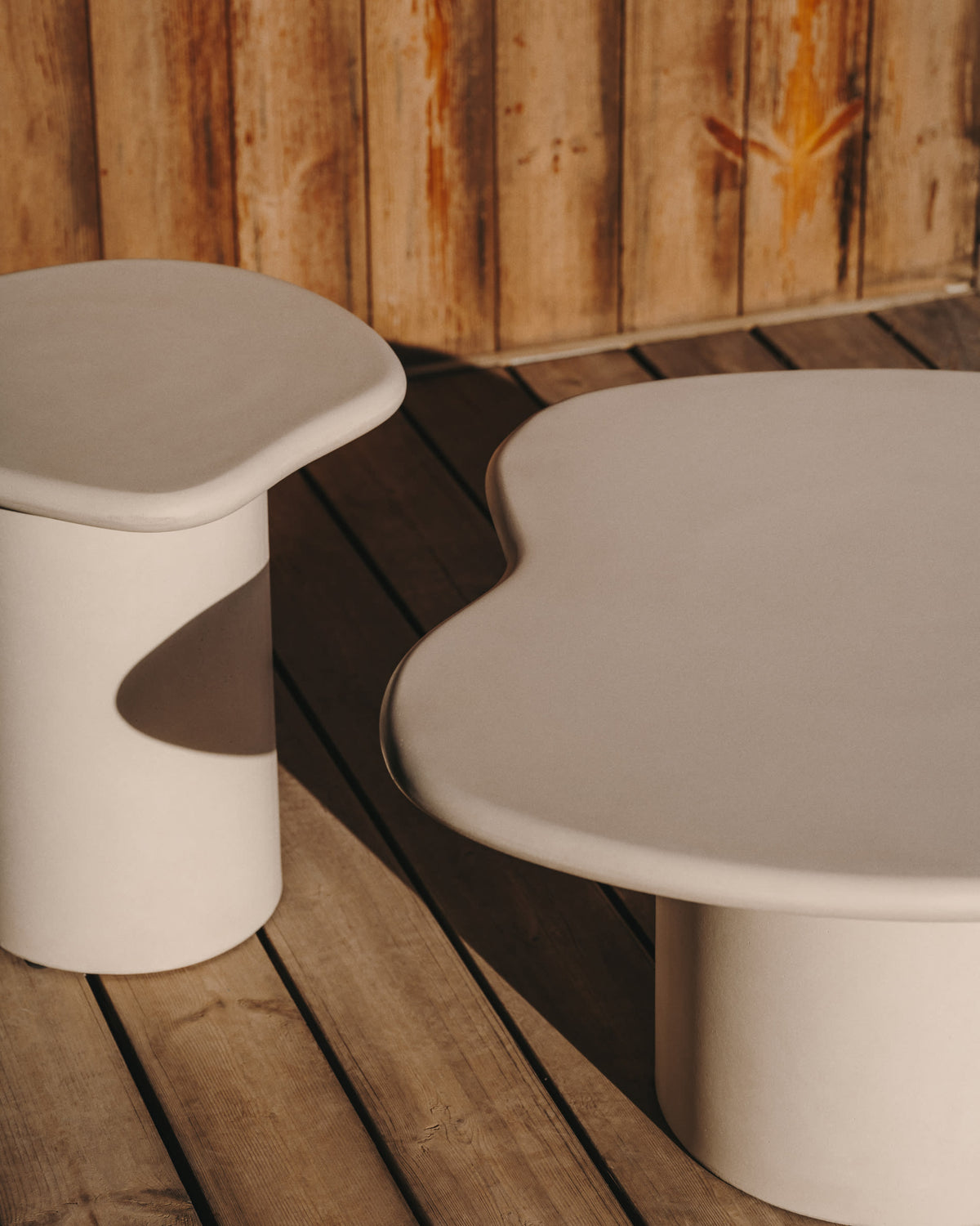 Japandi Couchtisch Macarella – Zement, Weiß, 83 × 77 cm – weitere Ansicht