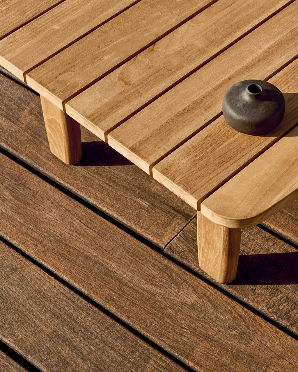 Japandi Beistelltisch Tirant – Teakholz, Natur, 70 × 70 cm – weitere Ansicht