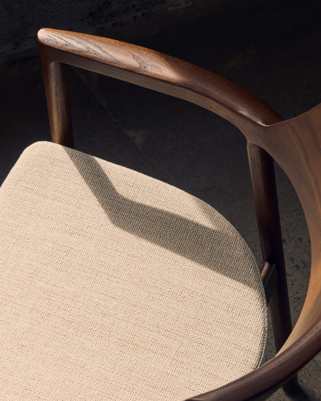 Japandi Stuhl Alocs – Chenille, Beige – weitere Ansicht