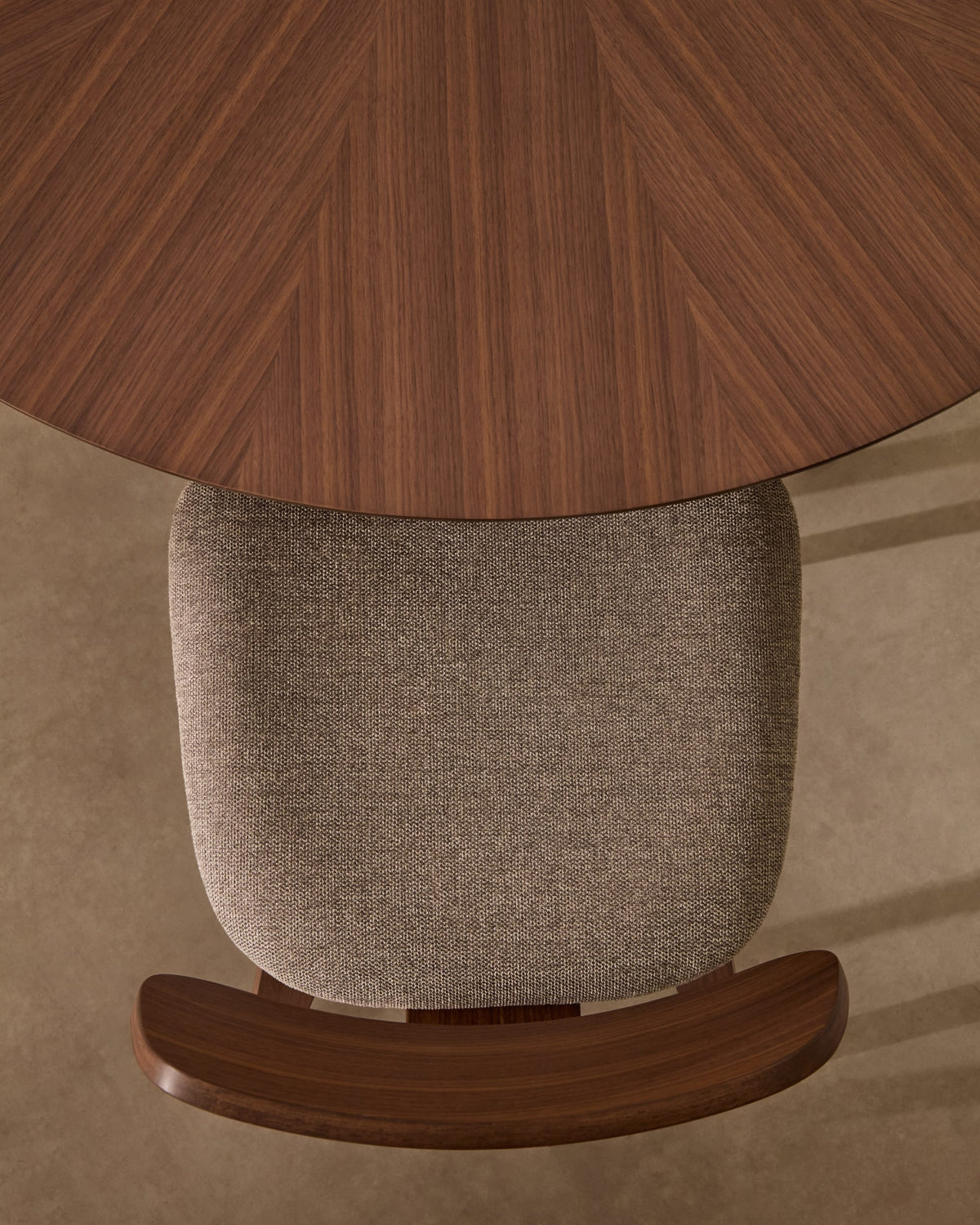 Japandi Stuhl Gena – Chenille, Beige – weitere Ansicht