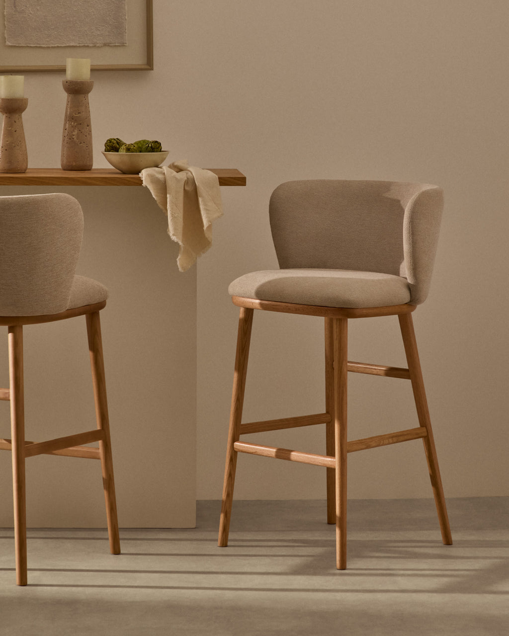 Japandi Hocker Ciselia – Chenille, Beige, 75 cm – weitere Ansicht