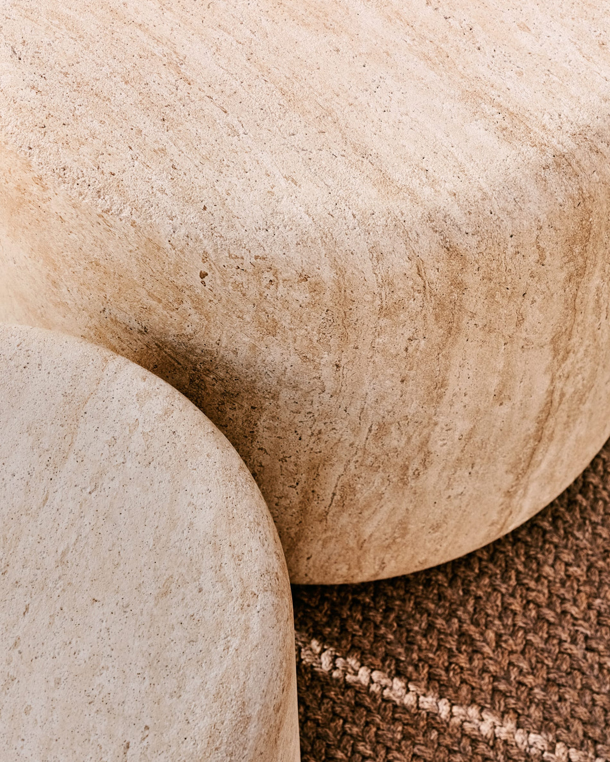 Japandi Beistelltisch Drasi – Zement, Beige, Ø 60 cm – weitere Ansicht