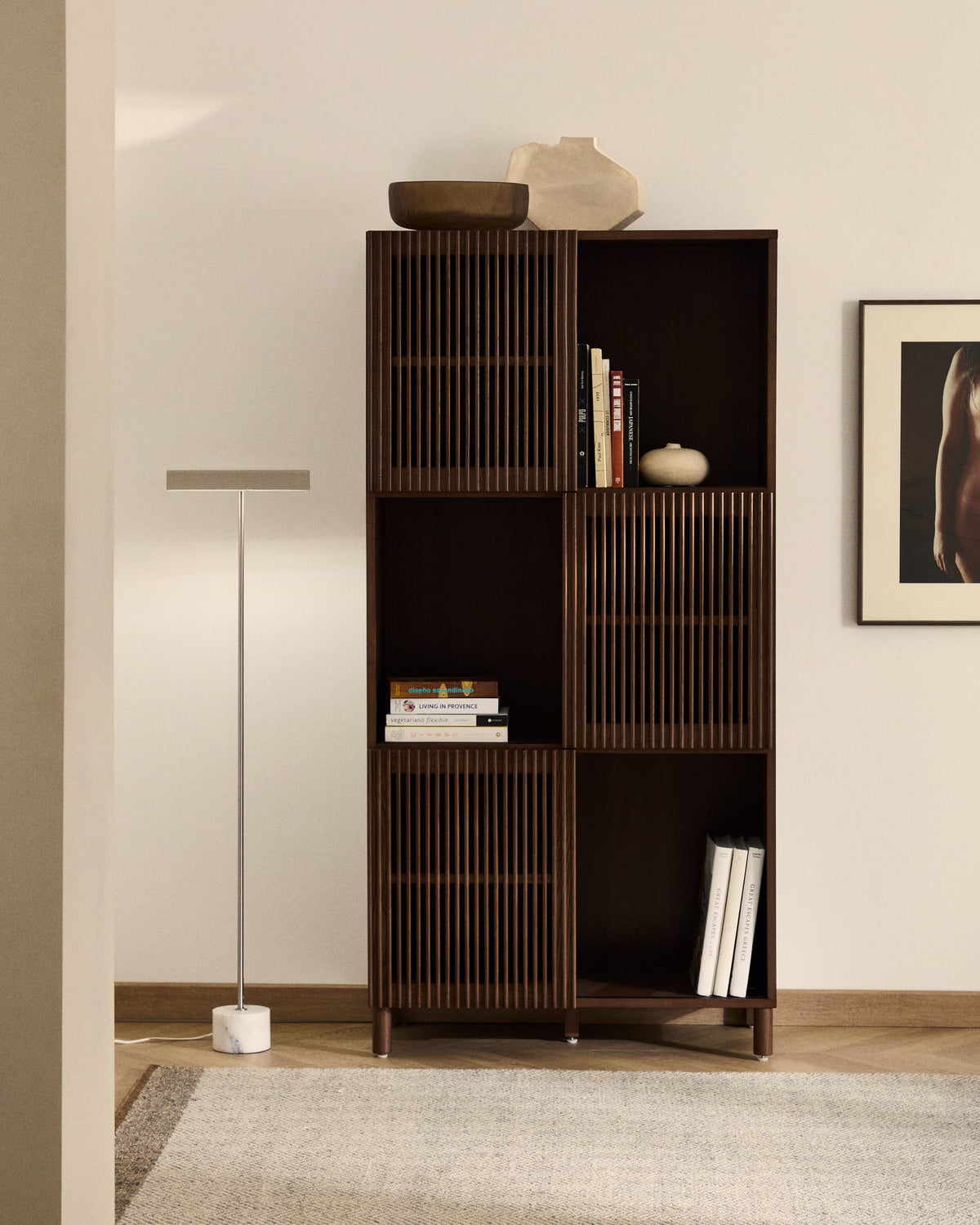 Japandi Regal Beyla – Holzwerkstoff, Nussbaum, 84,5 × 170 cm – weitere Ansicht