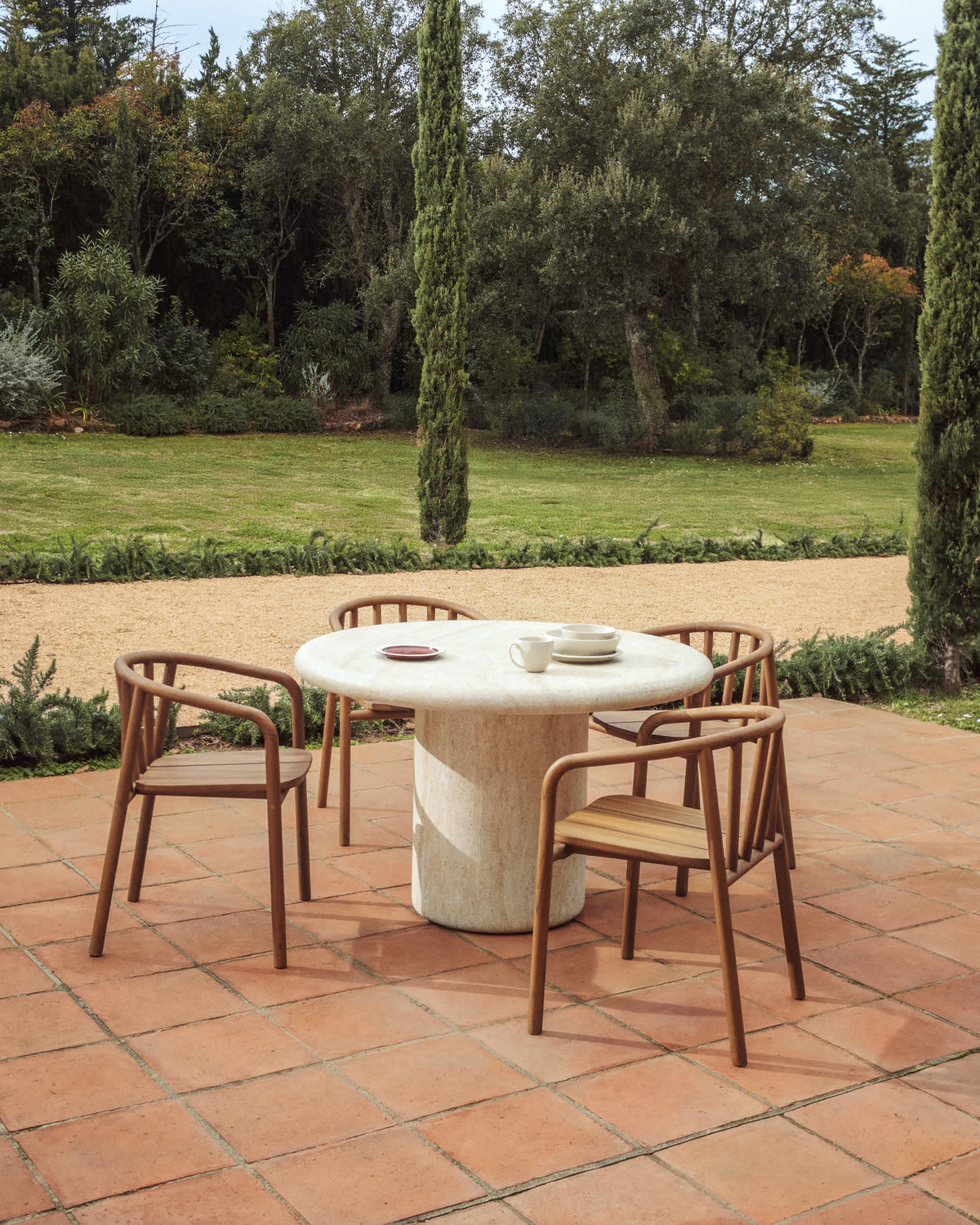 Japandi Esstisch Drasi – Zement, Beige, Ø 122 cm – weitere Ansicht