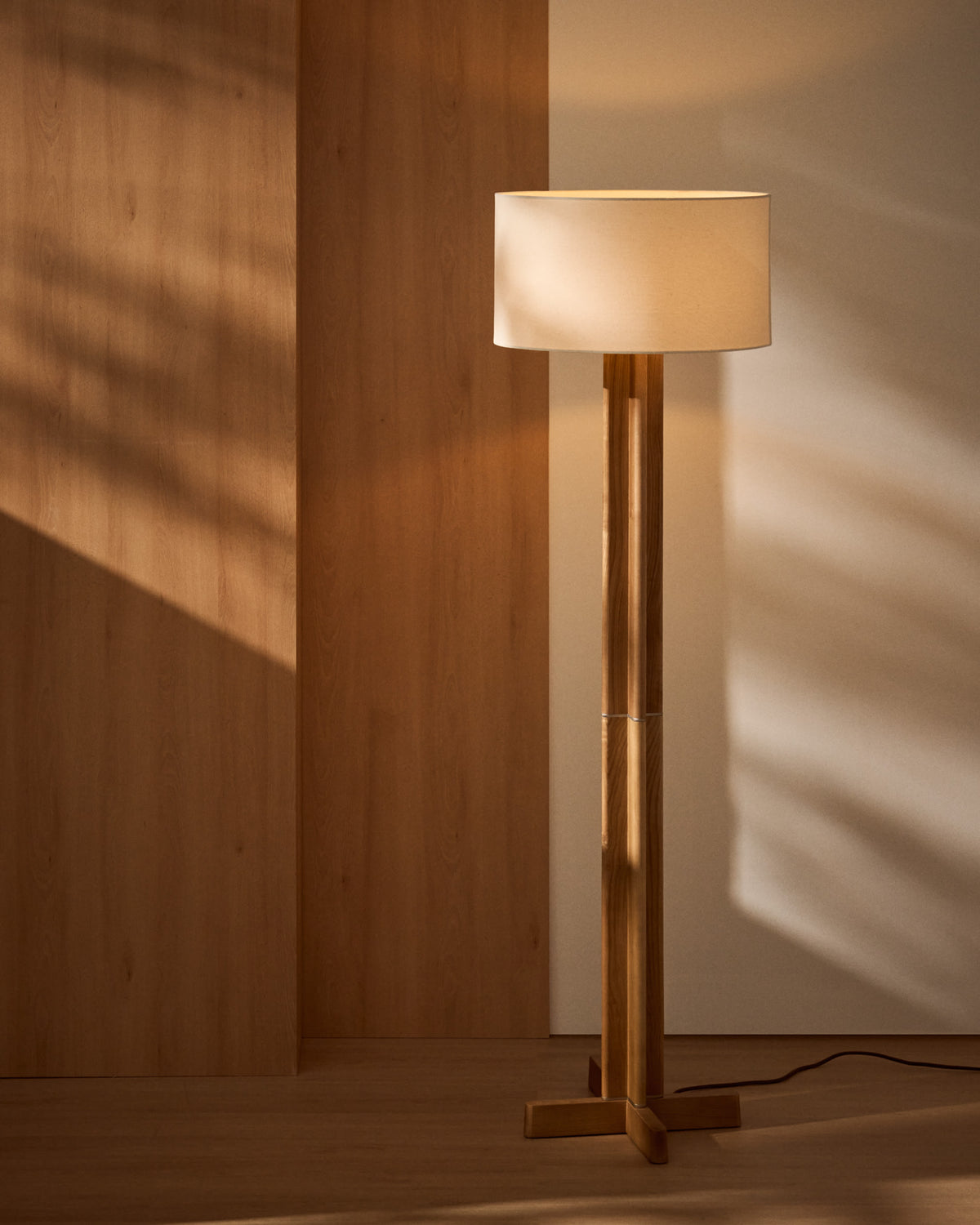 Japandi Stehlampe Niani – Natur, Weiß – weitere Ansicht