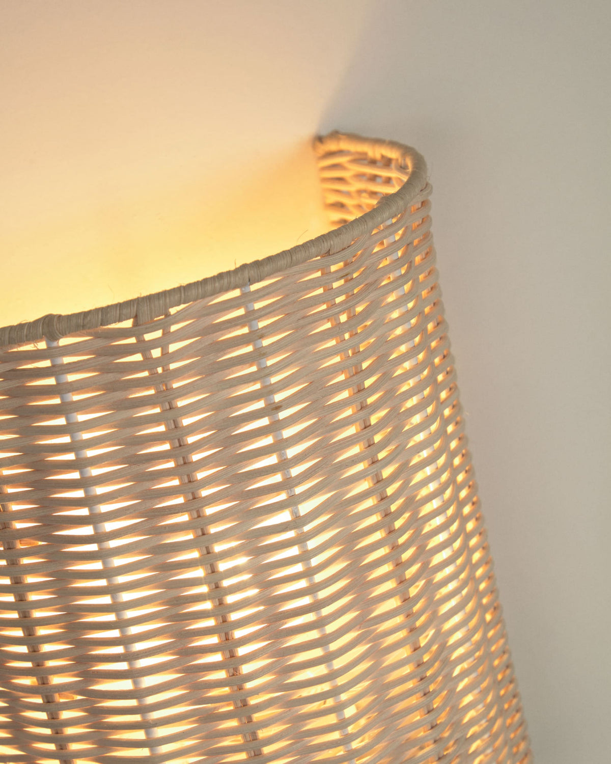 Japandi Wandleuchte Kimjit – Rattan, Natur – weitere Ansicht