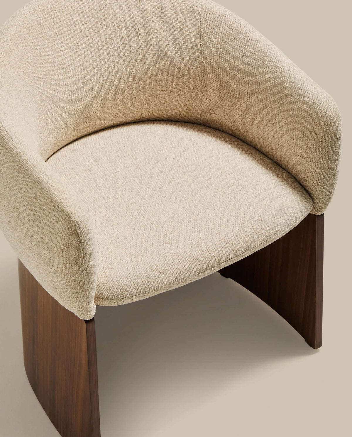 Japandi Stuhl Bosca – Nussbaum, Beige – weitere Ansicht