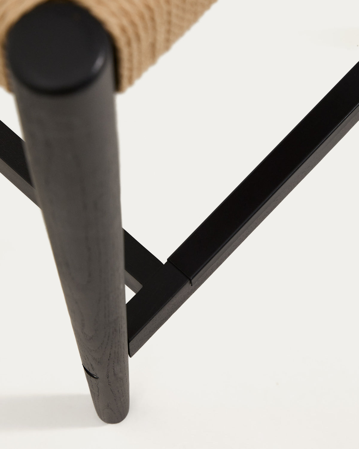 Japandi Barhocker Analy – Eiche, Schwarz, 65 cm – weitere Ansicht