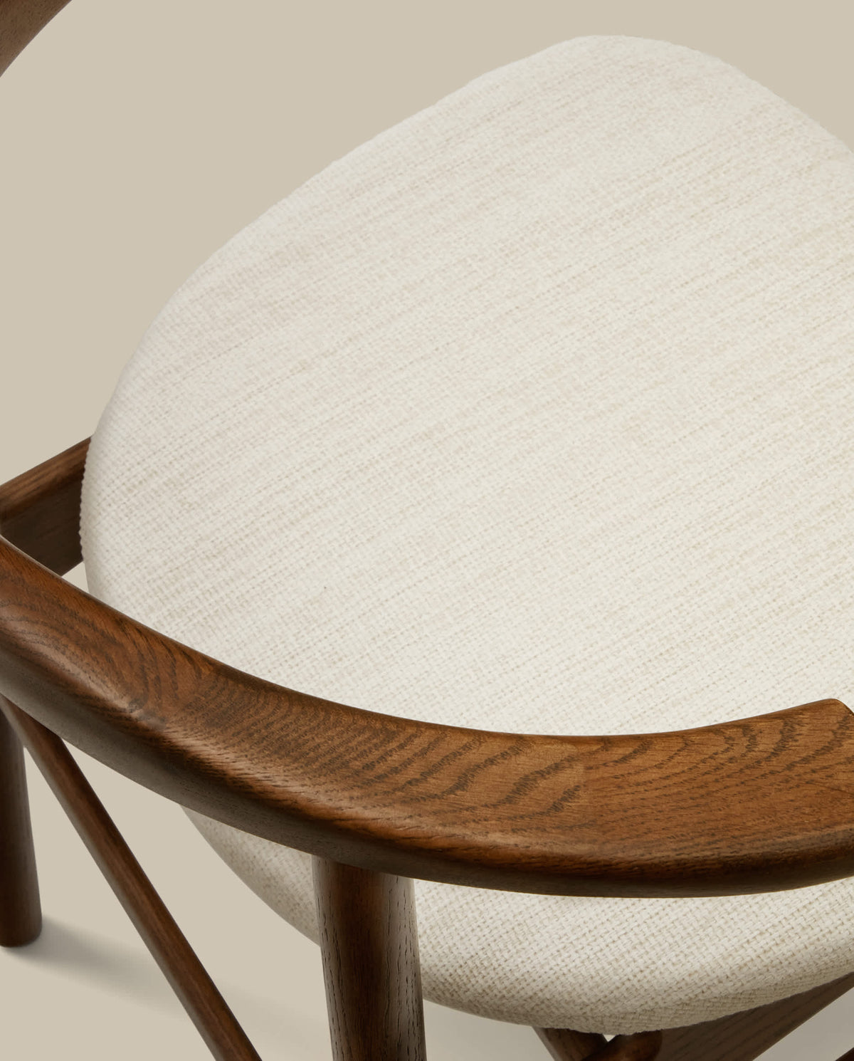 Japandi Stuhl Timons – Nussbaum, Beige – weitere Ansicht