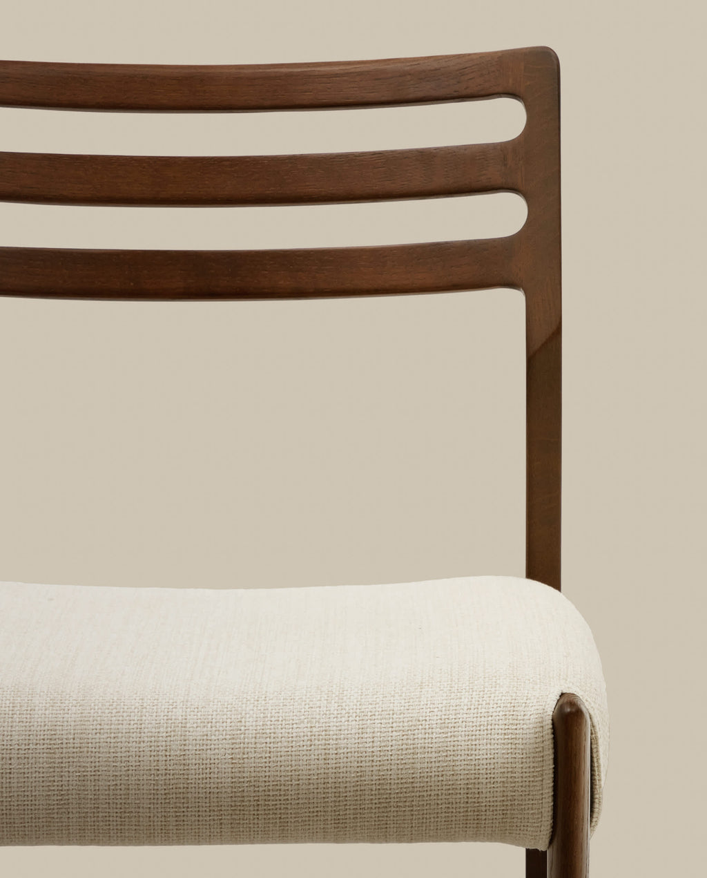 Japandi Stuhl Cudia – Nussbaum, Beige – weitere Ansicht