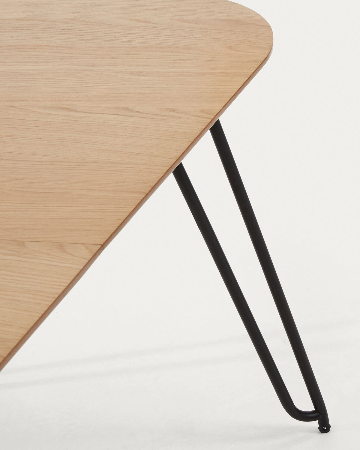 Japandi Ausziehtisch Novac – Eichenfurnier, Schwarz, 170–320 × 100 cm – weitere Ansicht