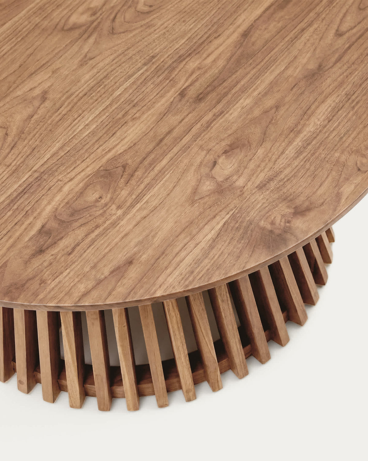 Japandi Couchtisch Jeanette – Teakholz, Braun, Ø 80 cm – weitere Ansicht