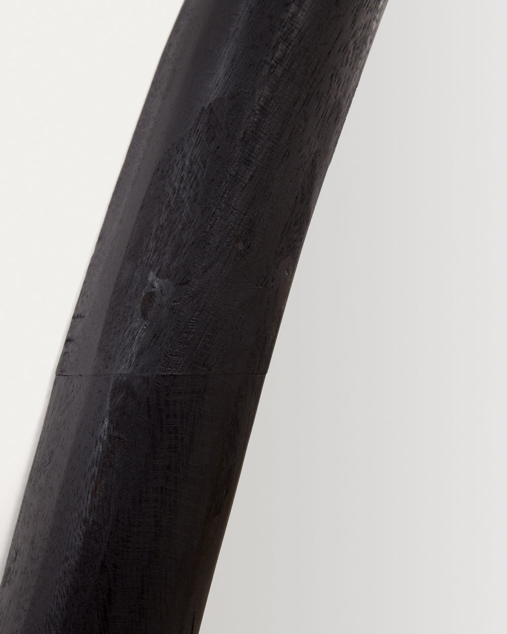 Japandi Spiegel Magrit – Massivholz, Schwarz, Ø 60 × 110 cm – weitere Ansicht