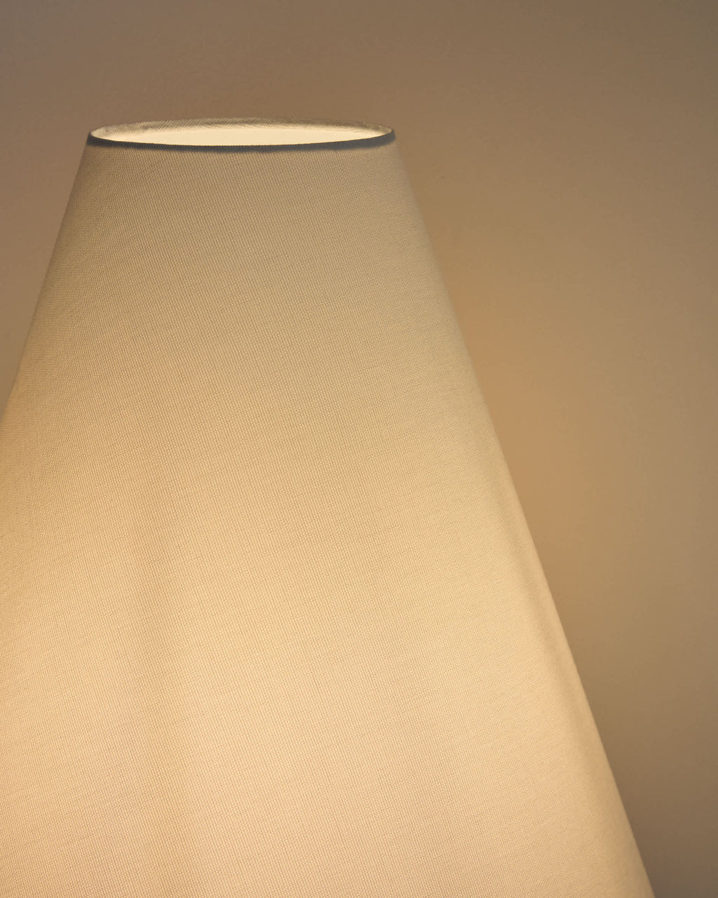 Japandi Stehlampe Navat – Metall, Braun – weitere Ansicht
