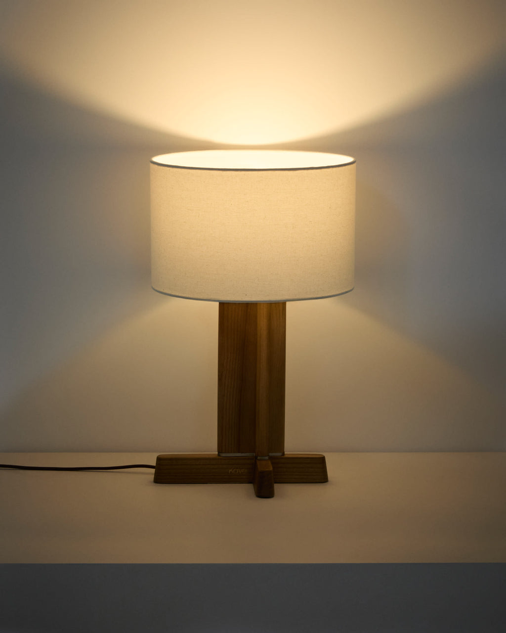 Japandi Tischlampe Niani – Wolle, Weiß, Ø 30 cm – weitere Ansicht