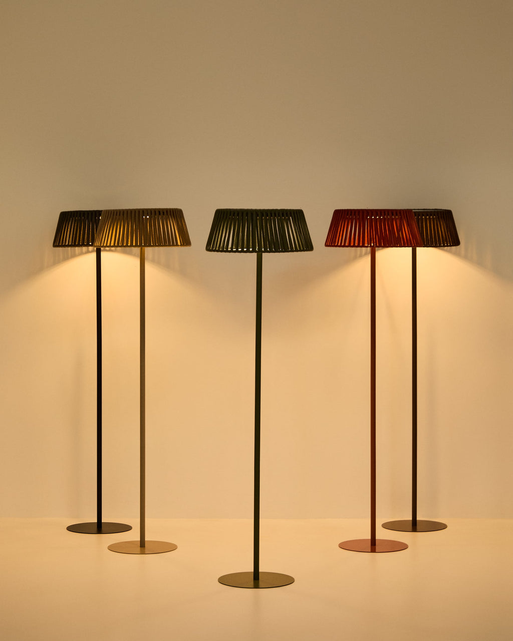 Japandi Solar-Stehlampe Aldet – Outdoor, Seil, Beige, Ø 46 cm – weitere Ansicht