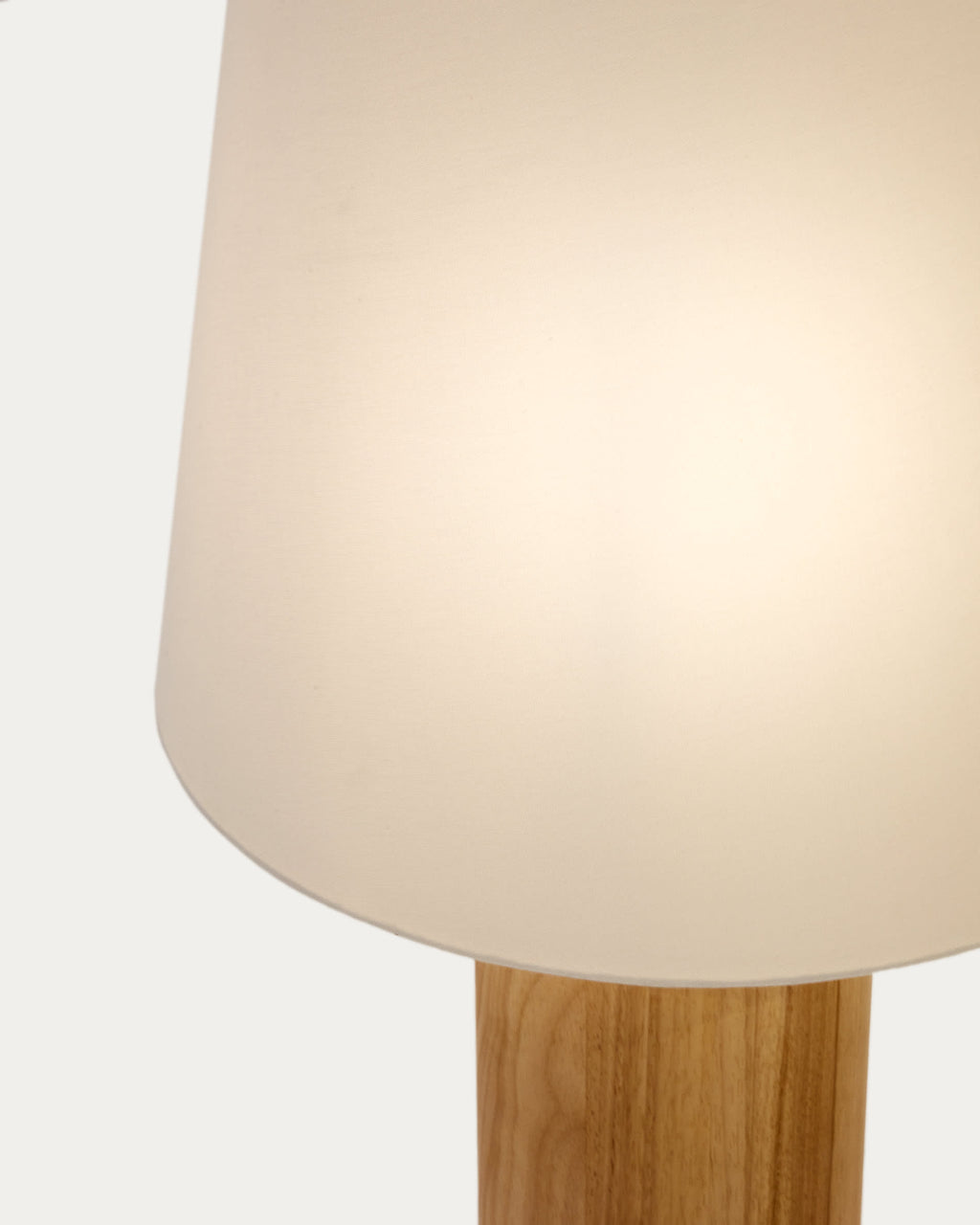 Japandi Stehlampe Marga – Massivholz, Natur – weitere Ansicht