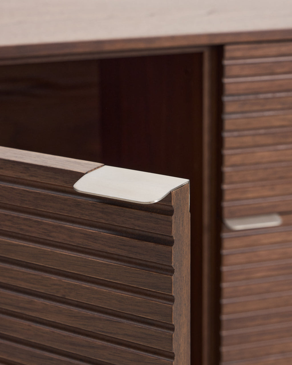 Japandi Highboard Norlen – Holzwerkstoff, Dunkelbraun, 194,5 × 78 cm – weitere Ansicht