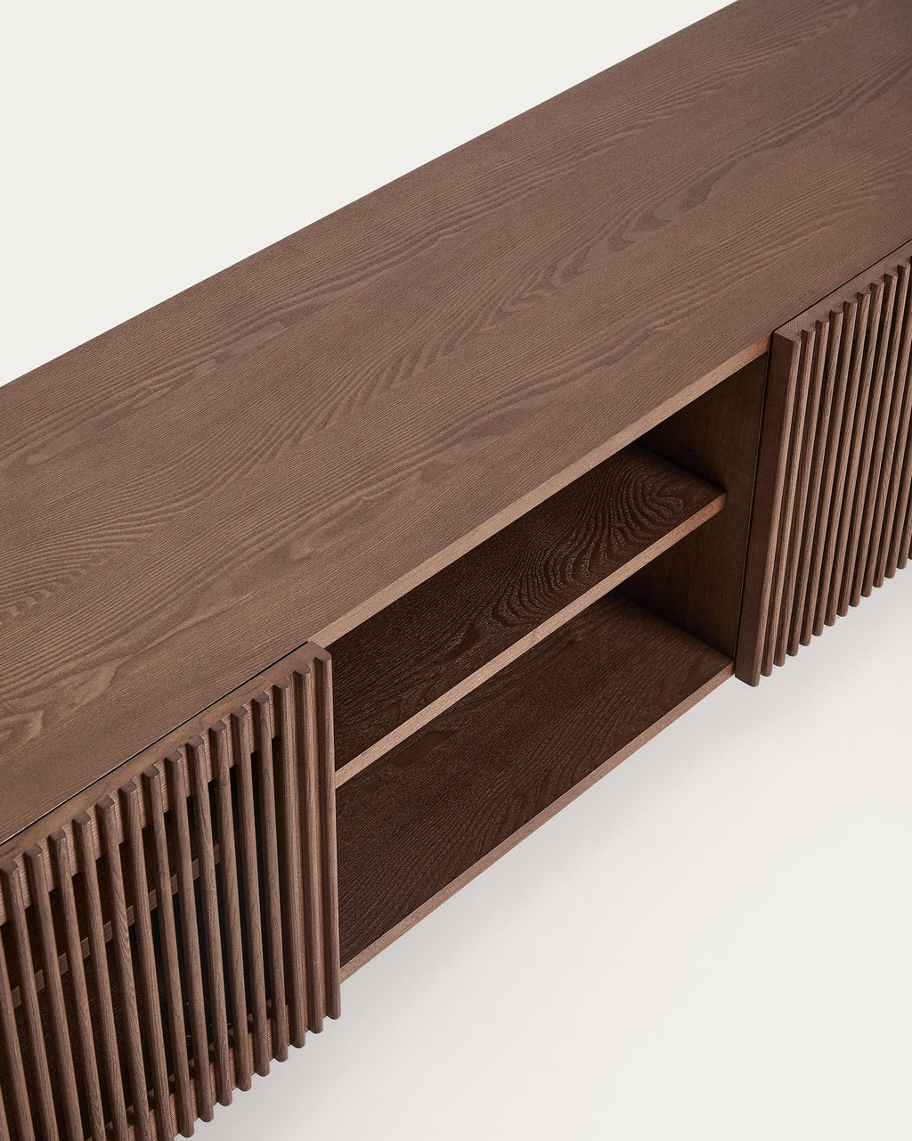 Japandi TV-Möbel Beyla – Eschenfurnier, Nussbaum, 180 × 49,5 cm – weitere Ansicht