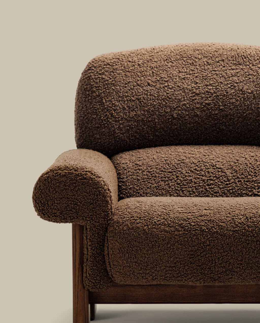 Japandi Sessel Nema – Bouclé, Taupe – weitere Ansicht