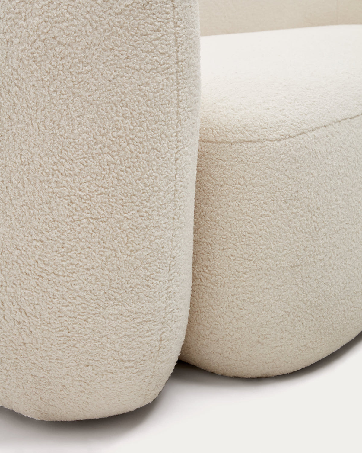 Japandi 3-Sitzer-Sofa Martina – Lammfelloptik, Ecru, 246 cm – weitere Ansicht