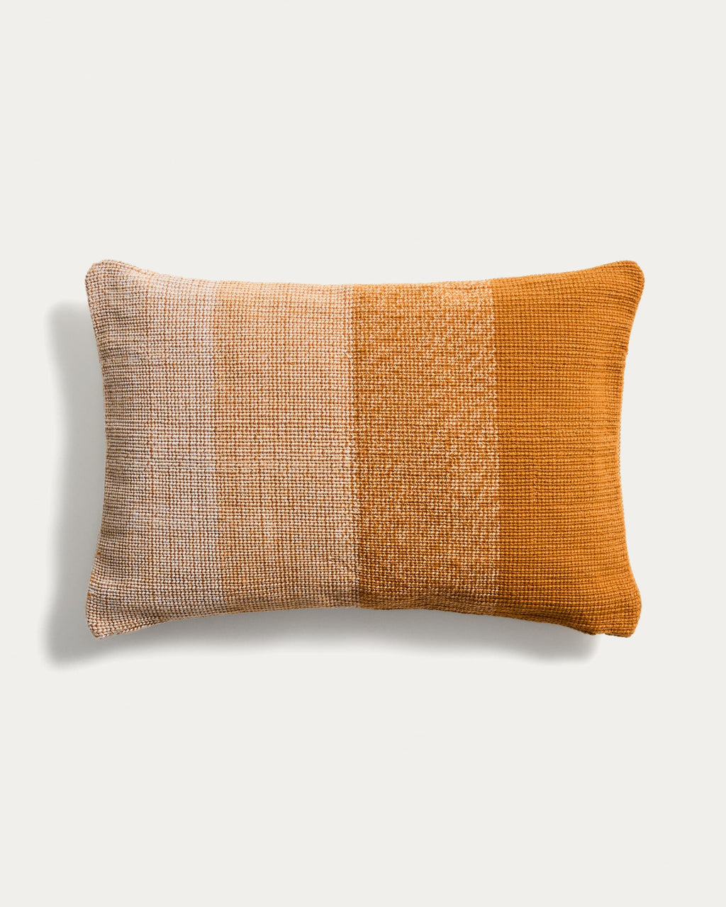 Japandi Kissenbezug Adys – Stoff, Orange, 40 × 60 cm – Produktansicht