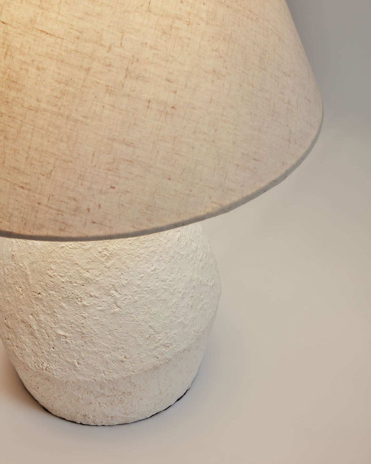 Japandi Tischlampe Noara – Magnesia, Weiß – weitere Ansicht